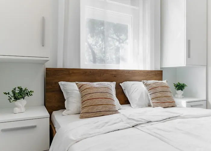 With Parking Space - 24513 Appartamento Vir