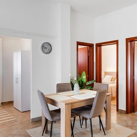 With Parking Space - 24513 Apartman
