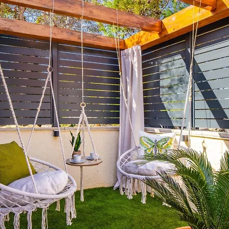 דירה With Parking Space - 24513 ויר